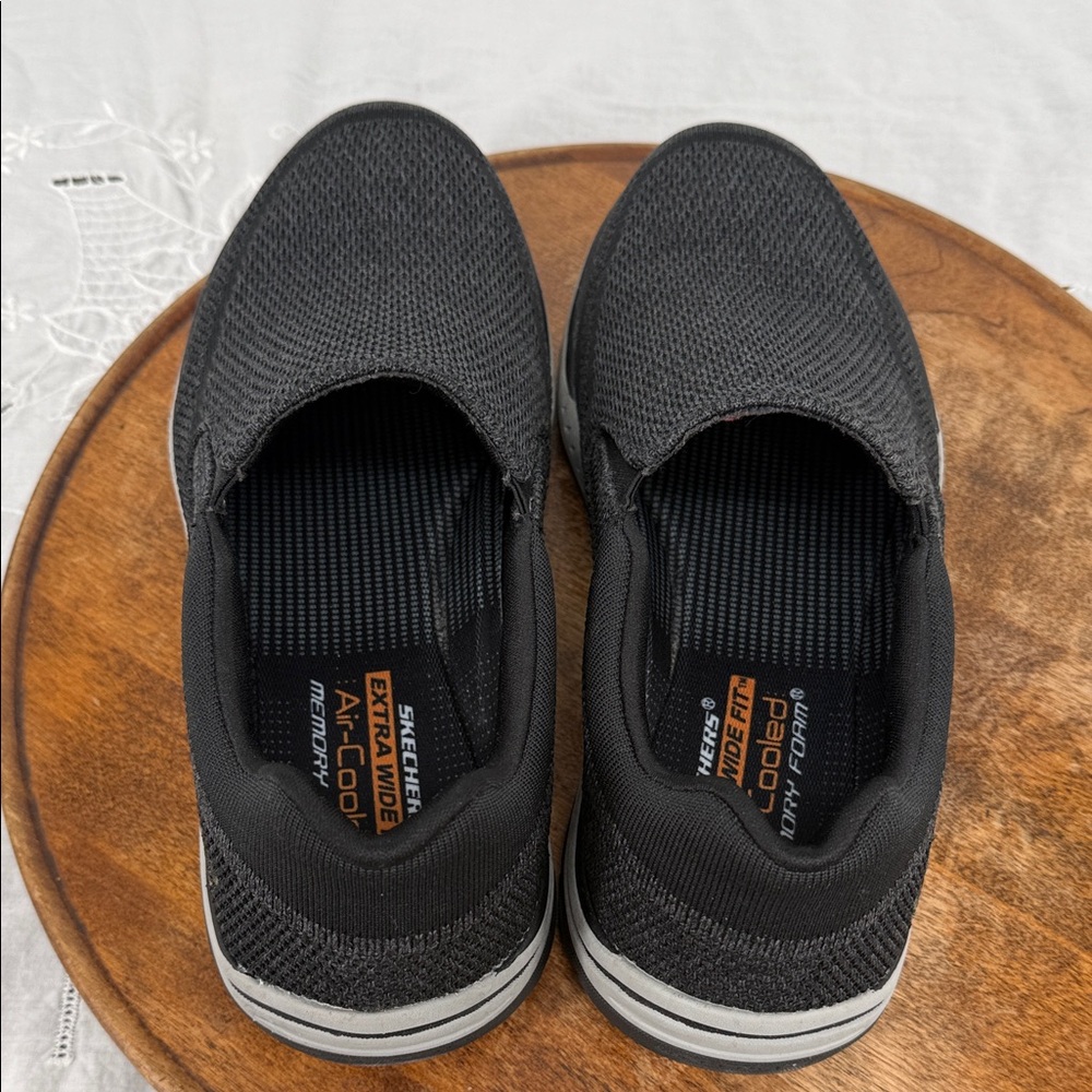 Skechers Shoes Mens 11 EWW Extra Wide Gomel Charcoal Slip-On Loafers Comfort - Picture 6 of 13